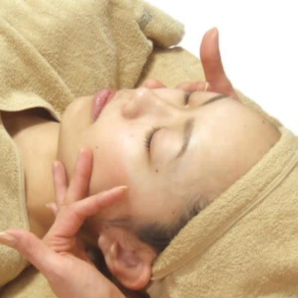 どろんこフェイシャル+エレクトロポレーション(EPボーテ)|山野愛子どろんこ美容 南越谷