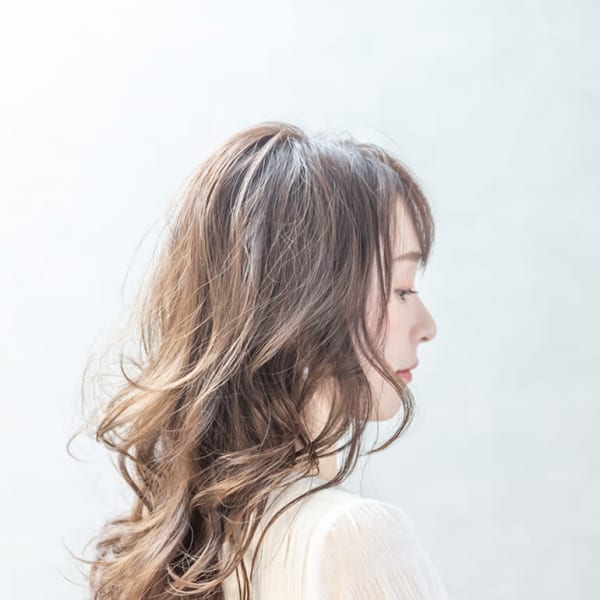 グレイカラー・白髪カバーが得意なサロン|SALONS HAIR 尾道新浜店