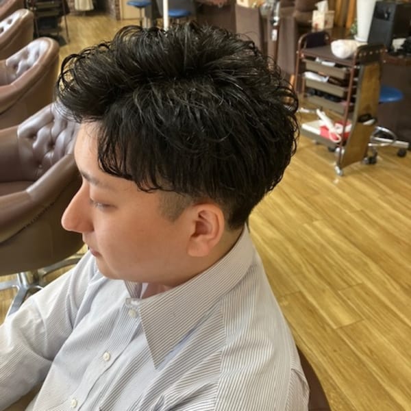 【FLOW】は男性のカットも得意なサロン|Flow