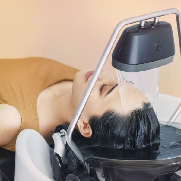 【ヘッドスパ】お湯に包まれる至福の５分間|RICCA