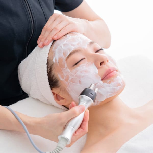 最新!進化系小顔リフトケア【ラジオ波シェイプリフト】しわ改善毛穴引き締めに◎|エヴァーグレース河原町店