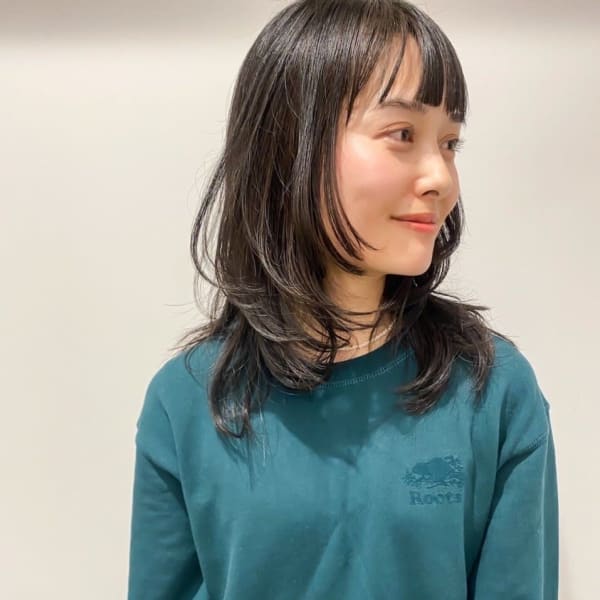 顔周りレイヤーが高評価!絶妙バランスで理想の印象に◎似合わせ×トレンドが人気の天神大名の美容室|CAPA central 天神・大名店