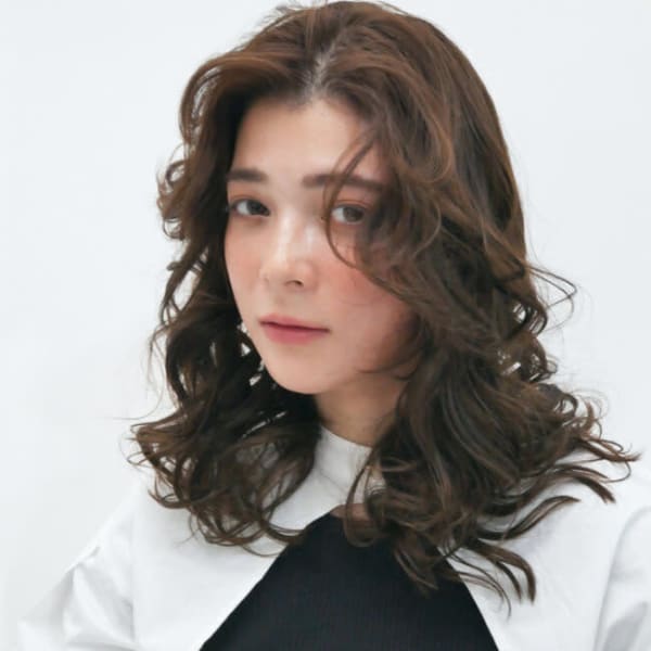 『パーマ・デジタルパーマ』が得意なサロン|HAIR & MAKE EARTH 聖蹟桜ヶ丘店