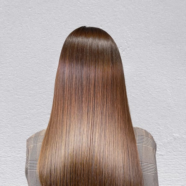 縮毛矯正・ストレートが得意なサロン|newi hau’oli 札幌駅前店