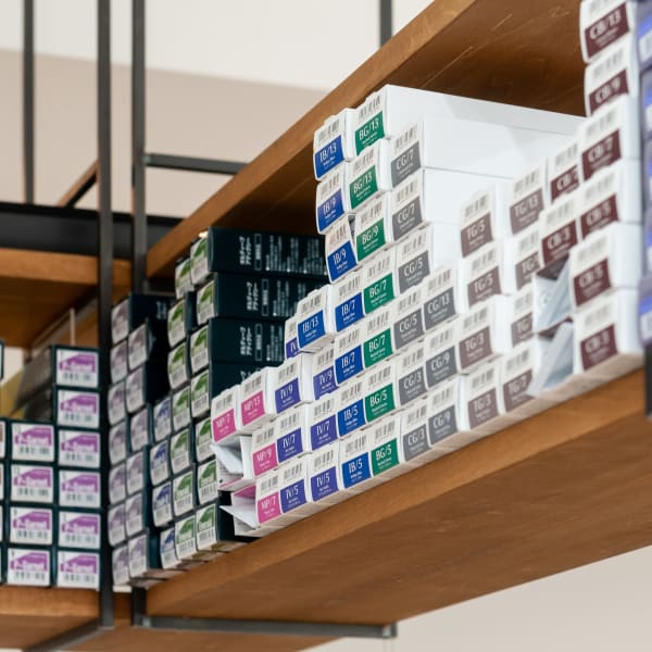 ファッションカラーもお手頃価格で。人気のカラー剤多数あります!|ヘアカラー専門店OtteColor【オッテカラー】