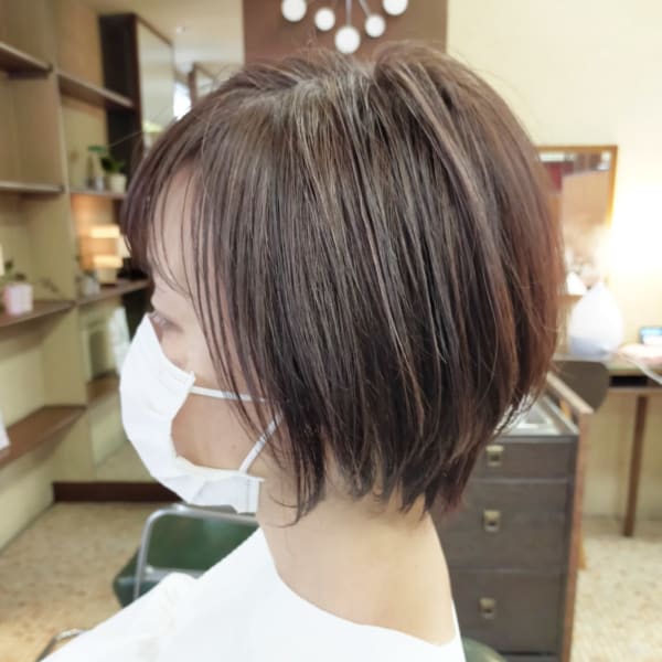 小顔に見えるショートボブ|tip・top つつじヶ丘店