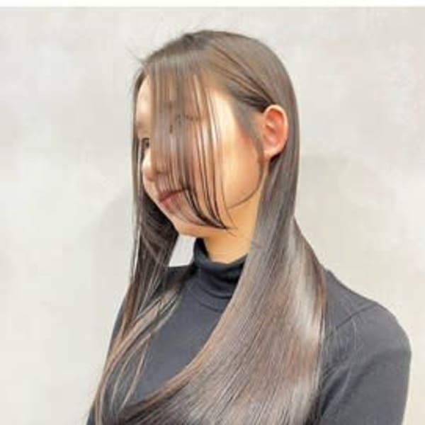 縮毛矯正・ストレートが得意|CLALA 博多駅前