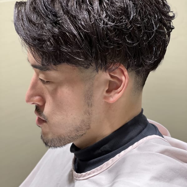 白髪染めから白髪ぼかし、ファッションカラーお客様1人ひとりにあったお色を提案させて頂きます☆|ヒロ銀座BARBER SHOP 秋葉原店