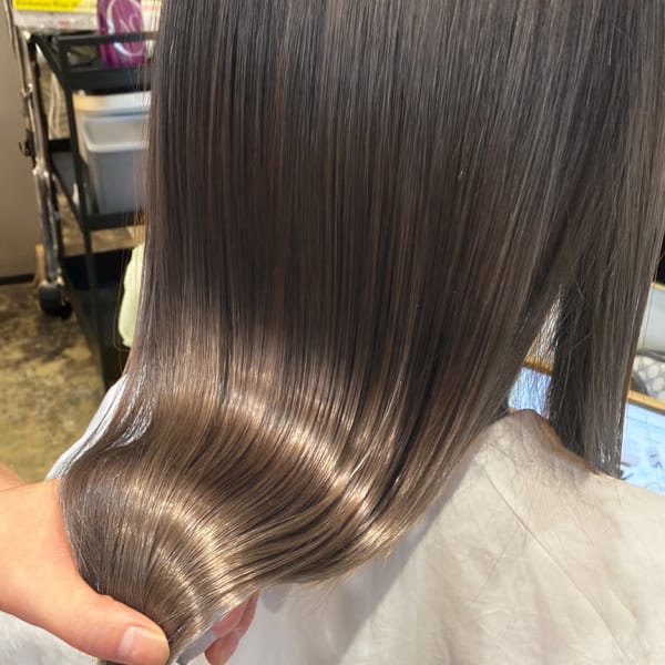 【うるツヤになれる厳選トリートメントが自慢のサロン】|YUCCA ekolu 塚口