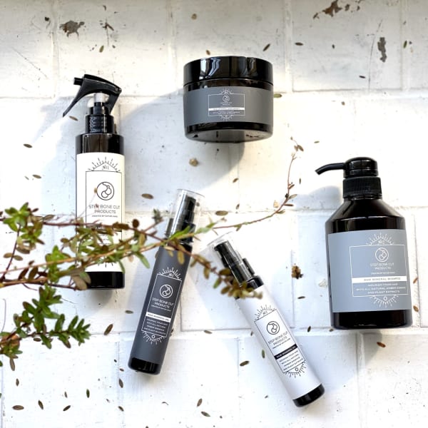 数々の女優さんやモデルさんがオススメのスキンヘアケア製品が超人気です！|PORTA CARINA SALON