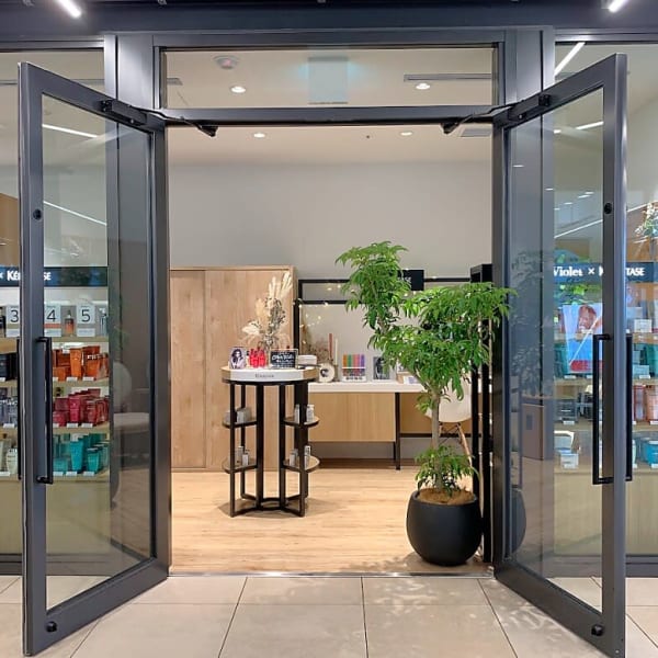 好アクセス◎お仕事帰りや雨の日でもどなたでも通いやすいサロンを実現！|Violet 横浜店