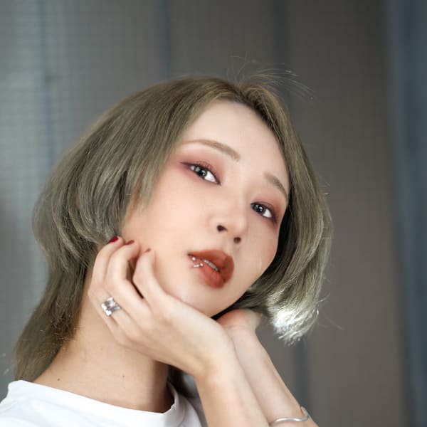 完全プライベートサロン×髪質改善縮毛矯正◎透明感カラーともなじむ柔らかストレートに|UNE ATTACHE