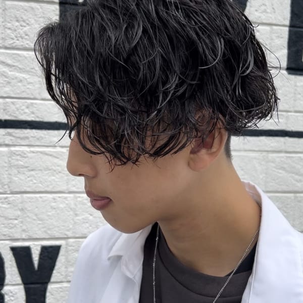 【白石駅スグ】社会人から学生まで,通いやすい雰囲気が男性に大好評!スタイリングのしやすさが人気の秘密|BUDDY BROWN