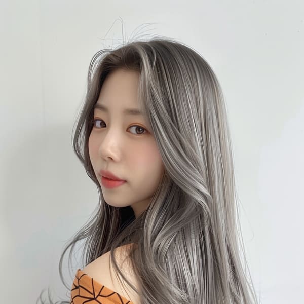 【ブリーチしなくてもハイライト♪】憧れのホワイトベージュなハイライト☆|MODE K's 心斎橋店