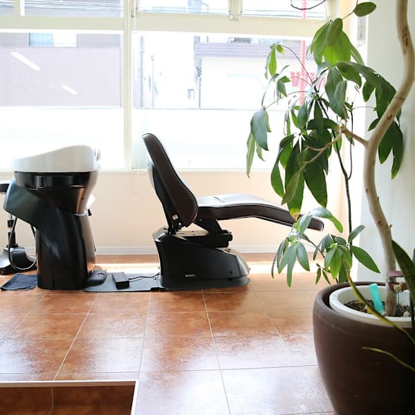 ◇フルフラットベッド型シャンプー台『YUMEシャンプー』で夢心地◇|kotona Hair&relax 草加店