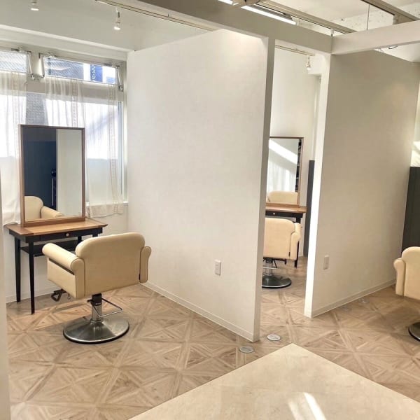 ◇人目を気にせずリラックス「半個室」のあるサロン◇|kotona Hair&relax 草加店