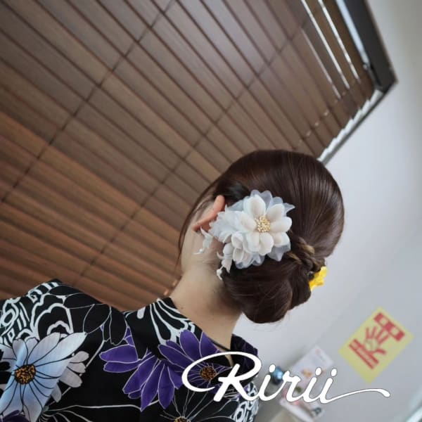 浴衣女子着付けのできるサロン|リリー美容室