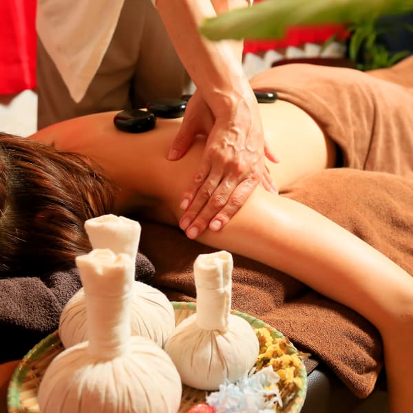 カラダスッキリ◎【全身オイルリンパ】疲労物質を排出して、心も体もスッキリ♪気になる部分を集中ケア!|もみほぐし+α 安東店