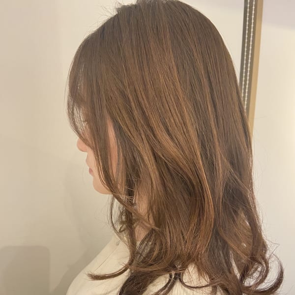 一人のスタイリストが仕上げまで担当|+ONE
