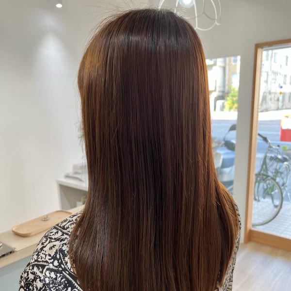 髪への負担を最小限におさえた酸性ストレートが人気☆髪質に合わせた丁寧な施術で真っ直ぐすぎない艶髪へ！|guerir hair+care府中店