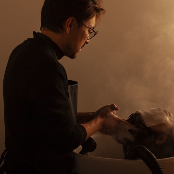 ★★★世界一傷まないカラー！神髪質地肌改善プレミアムヘッドスパカット★★★|LOUVRE