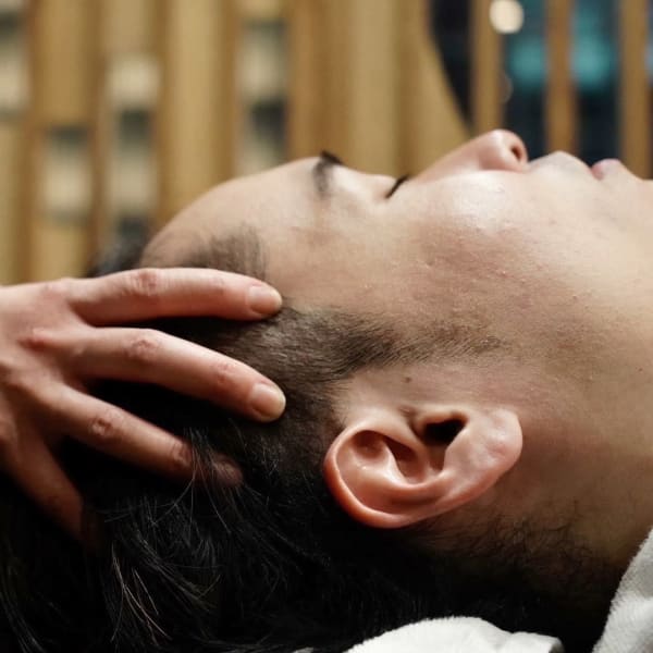 【炭酸フォームスパ】頭皮環境を整えるヘッドスパもオススメ！疲れもスッキリ☆健康的に自分磨き！|ヒロ銀座バーバーショップ大阪本店