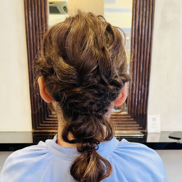 【編み込み★ヘアセット】編みおろしシニヨンスタイルなら河原田へ。30代40代 赤羽ヘアセット美容室|OHI 赤羽店