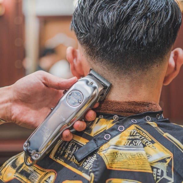 テレビ多数出演の話題BARBER SHOP。価格を超えた、かつてない感動を【カット2000円～】|メンズ専門理容室　BroTokyo BARBERSHOP 有楽町店