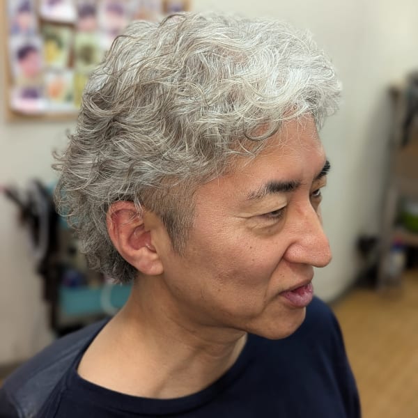 アダルトにも人気のパーマスタイル|ヘアーサロンSIGEKI