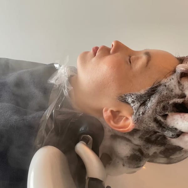 日中は自然光たっぷりの空間で、夜は落ち着いた包み込むような空間で。極上のリラックスタイムをご提供|ikoru【イコル】