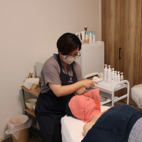 【毛穴・ニキビコース】で悩みに特化した特別ケア|サロン ド フルベール 高山まつもと店