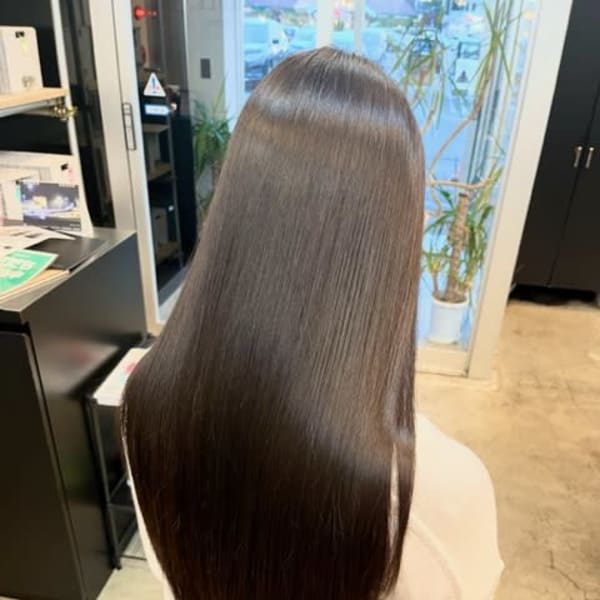 グレイカラー・白髪カバーが得意なサロン|WE RULE 手稲店