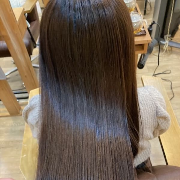 縮毛矯正・ストレートが得意なサロン|Grand × AtlierDonguri