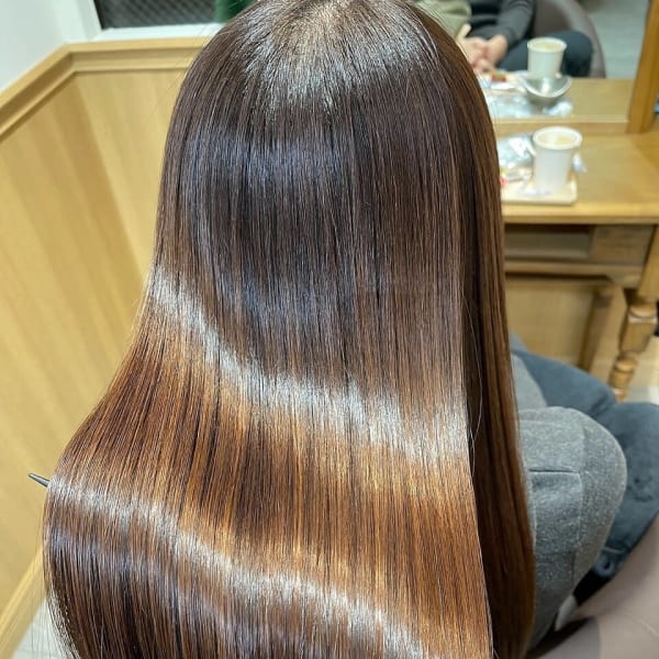 SNSで話題の次世代髪質改善トリートメント |ART HAIR UP-PU