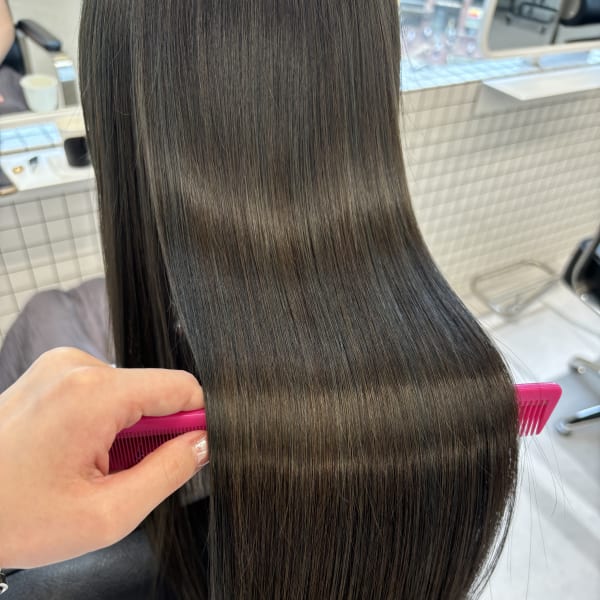 【 おひとりおひとりの骨格に合わせたオーダーメイドcut が人気】|nouvelle.女性専門サロン