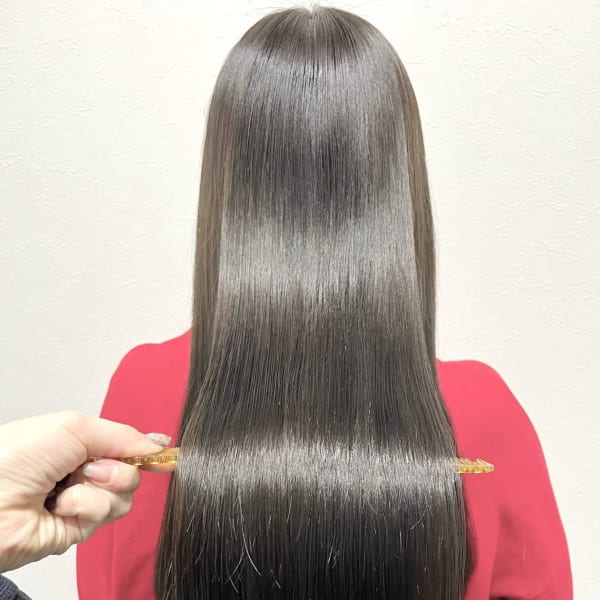 髪質改善【ULTOWA高濃度水素トリートメント】でしっとり落ち着く髪に◎|Lilly shibuya 【髪質改善/縮毛矯正/酸性ストレート/ブリーチ/ダブルカラー】