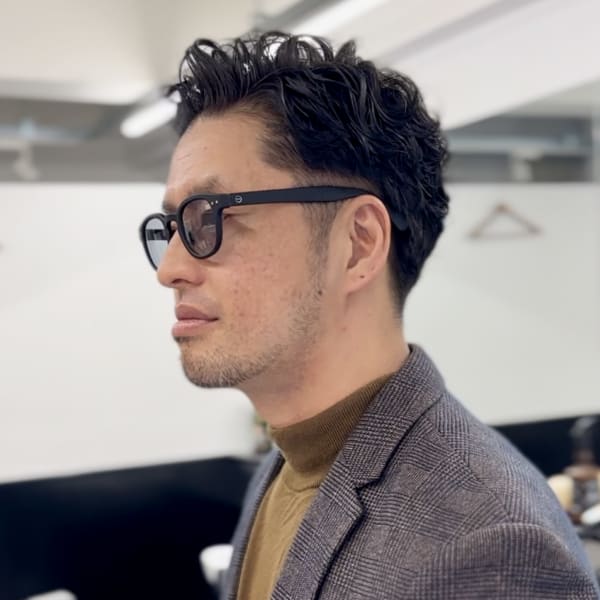 乾かすだけで決まる！ボリューム、毛流れをキープ！お手入れ簡単パーマ|BARBER MIKI