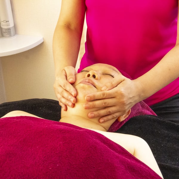 ☆宝石の魔法で、若々しい肌へフェイシャルコースで導く☆|ソードセラピー@エヌエムツー