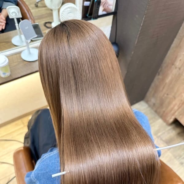 丁寧なお手入れのアドバイスが自慢|FLEAR 大橋本店