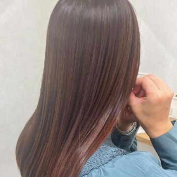 『カット+ツヤ髪縮毛矯正+補修TR』エイジングでのクセ/広がり/うねりも自然なまとまる髪へ|verite2～髪質改善 ヘッドスパ～京成大久保