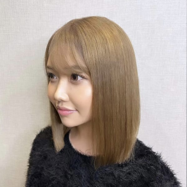 シースルーバング×ワンレングスボブ×ミルクティベージュ|RUNSO 新宿【ランソ】