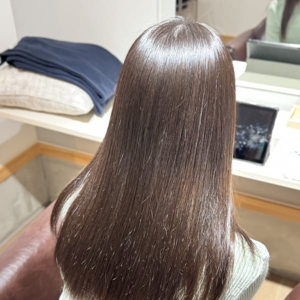 ケアカラー | 髪と地肌をいたわりながら美しい発色を実現|オアシスPLUS