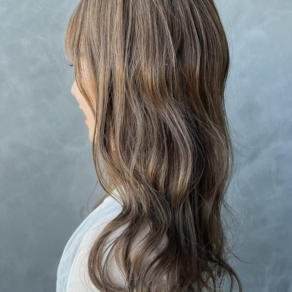 【カラー】髪への負担が少なく、求める理想の髪色に。|LA CALMO