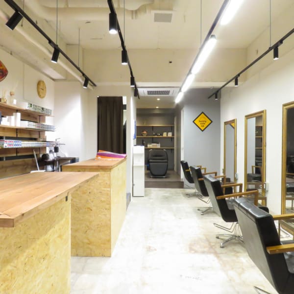 経験豊富な実力派スタイリストがあなたの理想のStyleを叶えます♪|Sunny side up