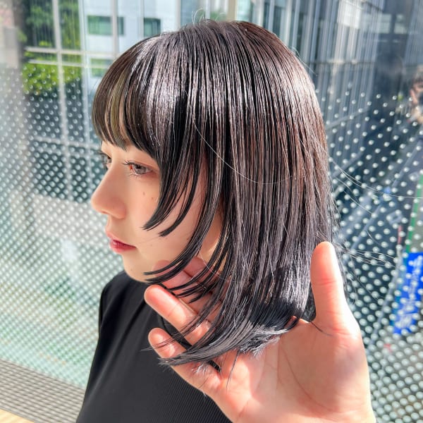 ちょっと個性的で顔周りの質感で可愛くお洒落に♪前髪カット＆フェイスレイヤーで似合わせカット。|Swd〜スウド〜