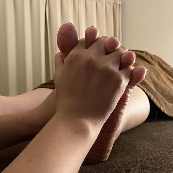 足裏~ふくらはぎまでを徹底ケア★リフレクソロジーで目指せ足美人♪|女性専門サロン【オイルトリートメント&足踏み】PrivateSpaDEEP 学芸大学