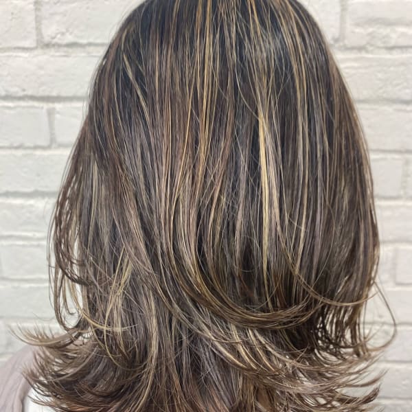 ≪脱白髪染め≫一人ひとりの髪質に合わせた髪と頭皮に優しいカラーでいつまでも美しく|Route 梅ヶ丘