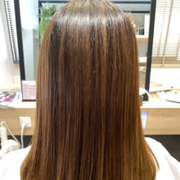 《縮毛矯正・ストレートが得意なサロン》|Infinity 新富町【インフィニティ】