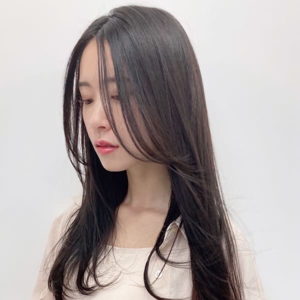 【髪の癖・広がりも自然な仕上がり♪】弱酸性ストレートで髪に優しく、艶と手触りアップで癖が伸びる☆|LIBRE+hp 【リブレ】