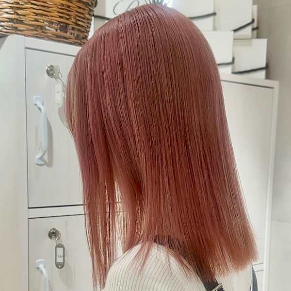 ダブルカラーで外国人風ヘアに♪立体感のあるハイライト、さりげなくおしゃれなインナーカラーお任せ☆|arts茅ヶ崎 【髪質改善＆トリートメント】